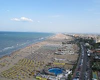 La plage de Rimini, Italie